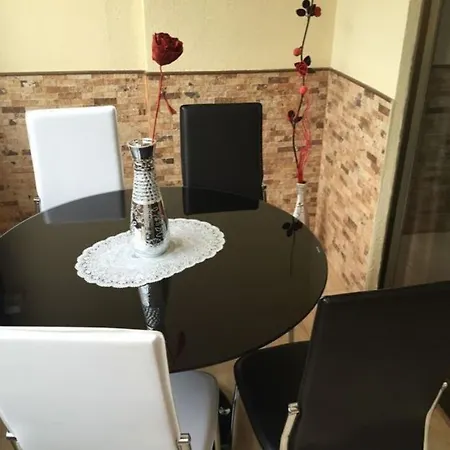 101462 1 Bedroom By Mo Apartamento *